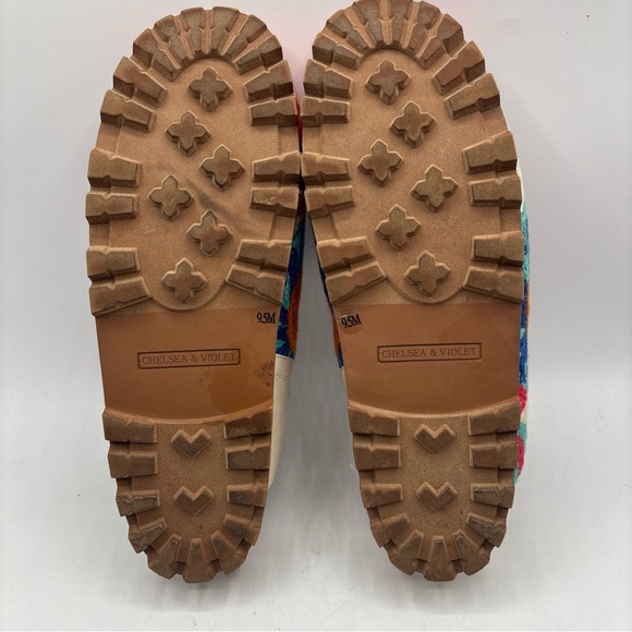 Chelsea & Violet Cleo Embroidered Ladies Clog Shoes Size 9.5 - Picture 7 of 8